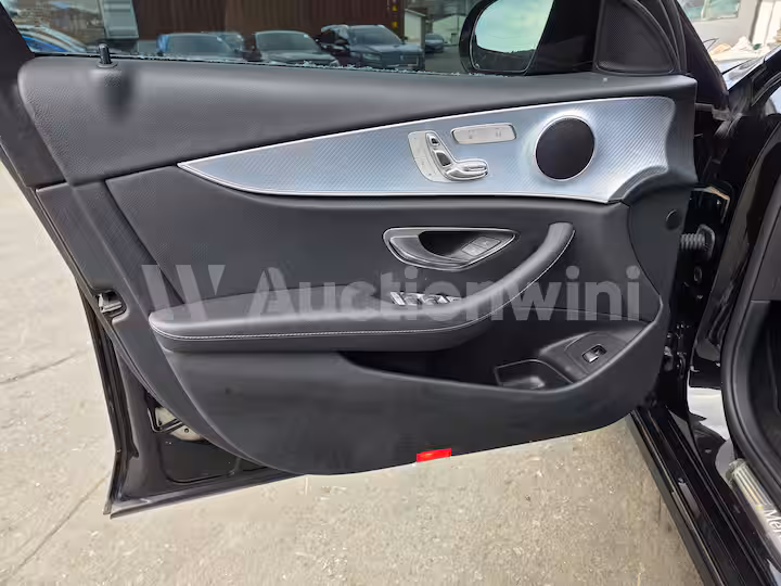 Mercedes Benz E Class 2020 — 20