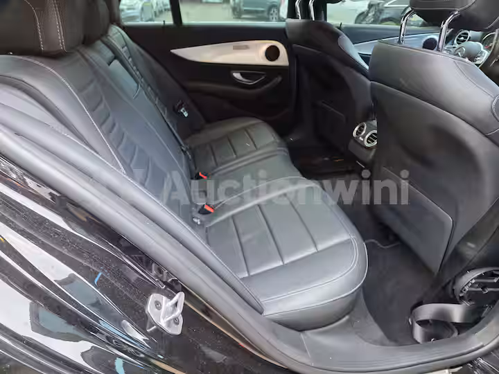 Mercedes Benz E Class 2020 — 37