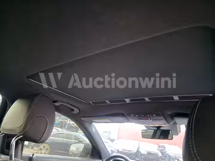 Mercedes Benz E Class 2020 — 39