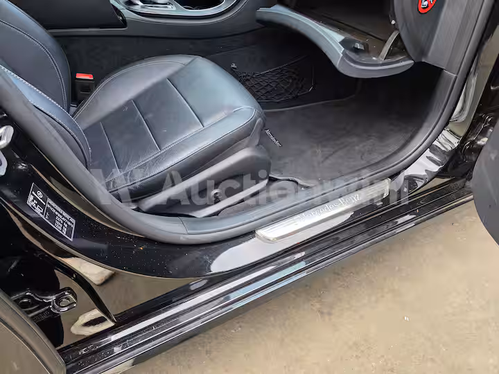 Mercedes Benz E Class 2020 — 45