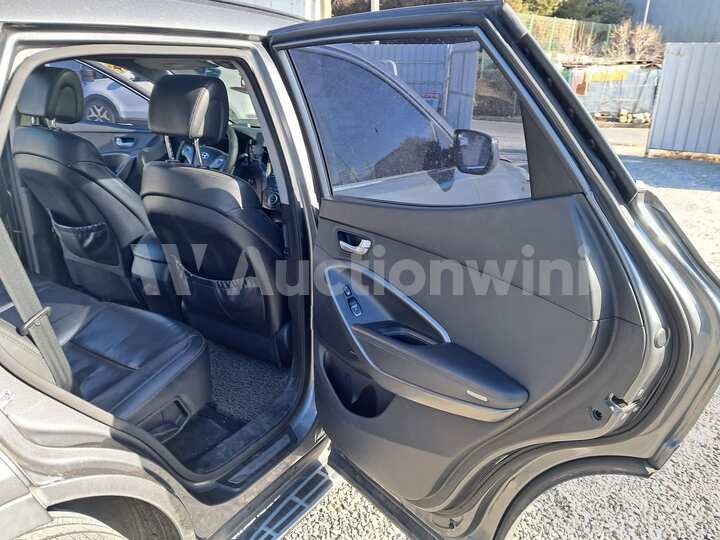 Hyundai SantaFe 2013 — 51