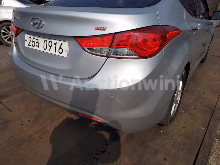 Hyundai Avante 2013 — 11