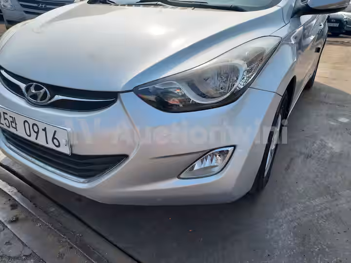 Hyundai Avante 2013 — 9