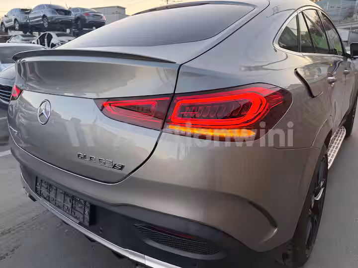 Mercedes Benz GLE Class 2021 — 12