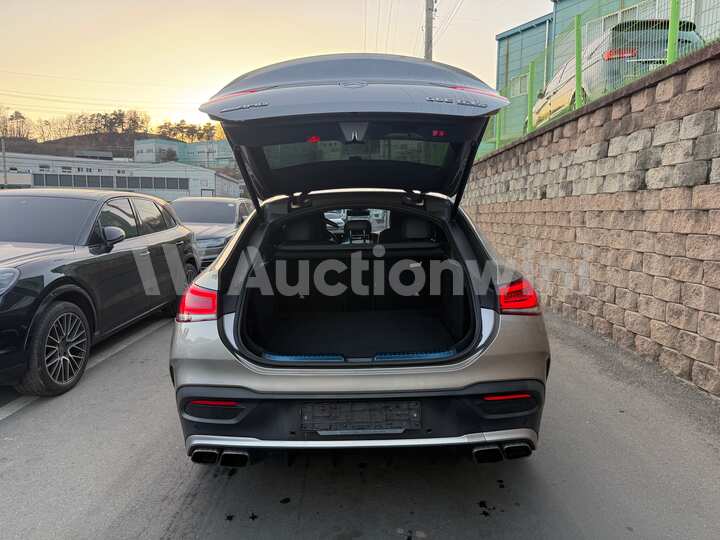 Mercedes Benz GLE Class 2021 — 13