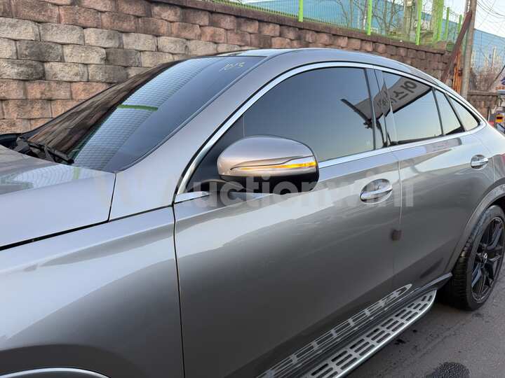 Mercedes Benz GLE Class 2021 — 18