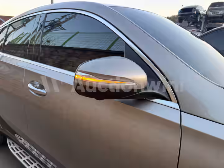 Mercedes Benz GLE Class 2021 — 20