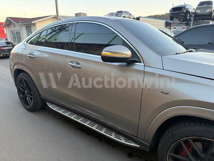 Mercedes Benz GLE Class 2021 — 21