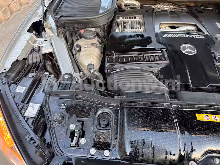 Mercedes Benz GLE Class 2021 — 25