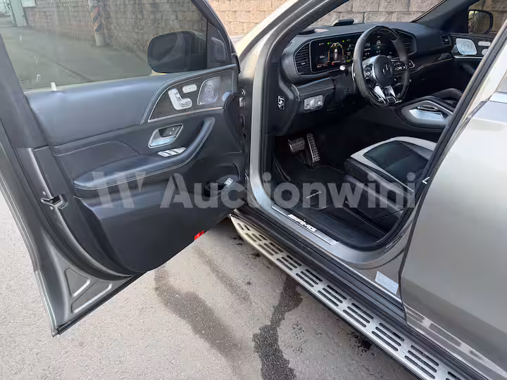 Mercedes Benz GLE Class 2021 — 26