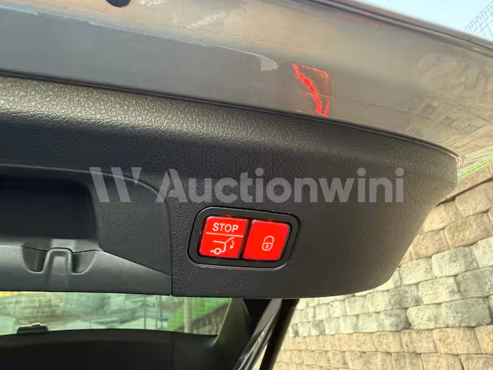 Mercedes Benz GLE Class 2021 — 44