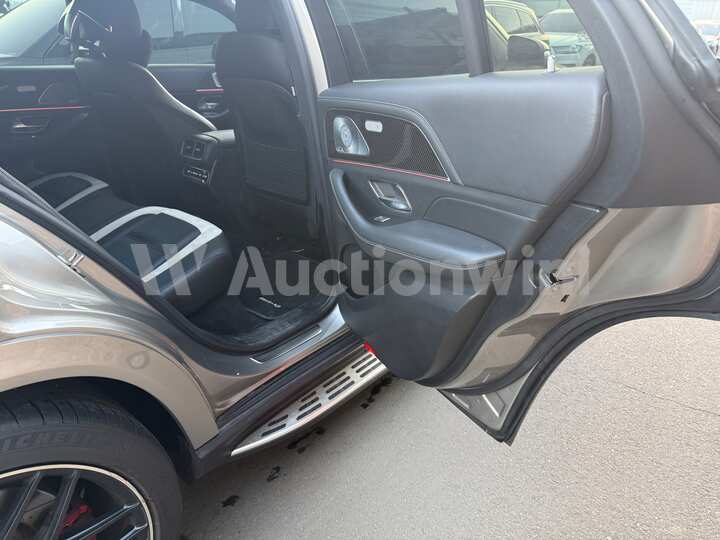 Mercedes Benz GLE Class 2021 — 45