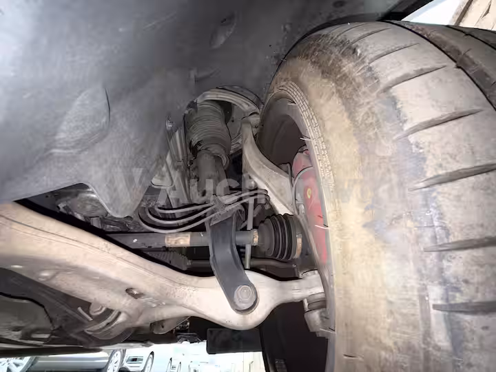 Mercedes Benz GLE Class 2021 — 50