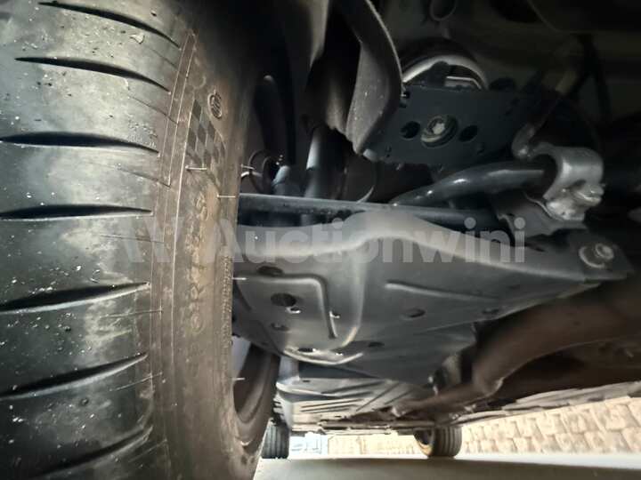Mercedes Benz GLE Class 2021 — 52