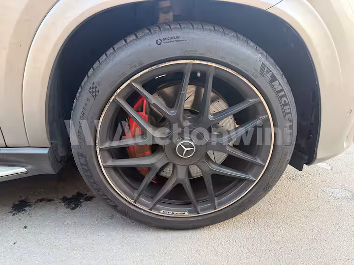 Mercedes Benz GLE Class 2021 — 54