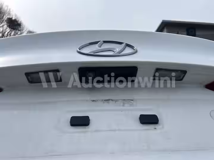 Hyundai Avante 2016 — 13