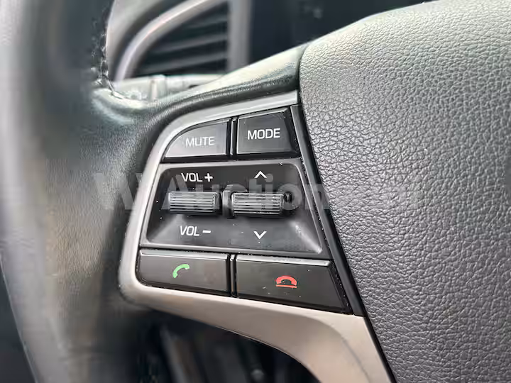 Hyundai Avante 2016 — 23