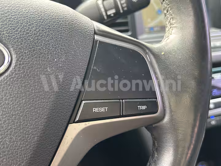 Hyundai Avante 2016 — 39