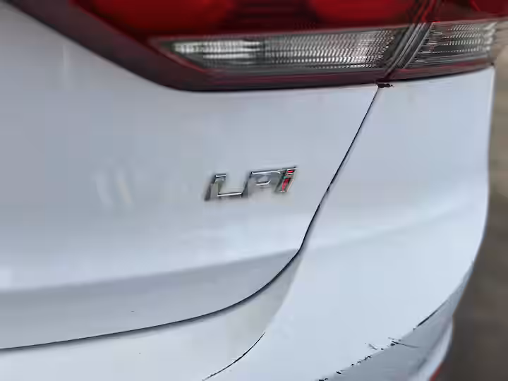Hyundai Avante 2016 — 8