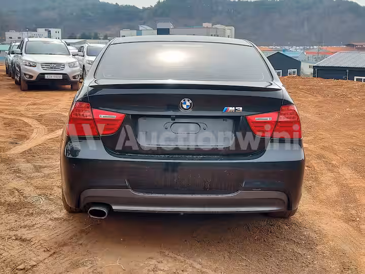 BMW 3 Series 2010 — 4