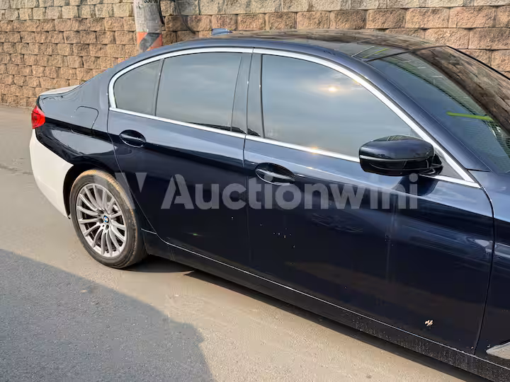 BMW 5 Series 2020 — 16