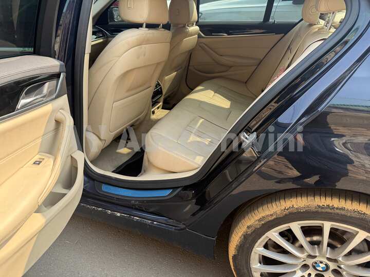 BMW 5 Series 2020 — 38
