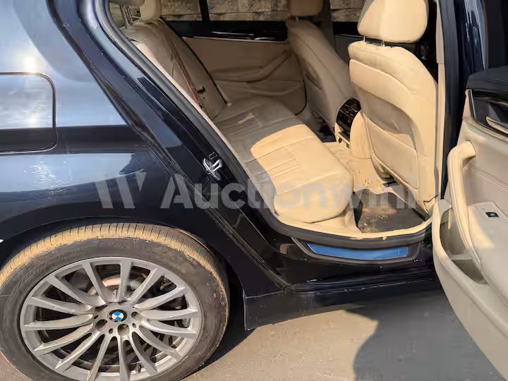 BMW 5 Series 2020 — 42