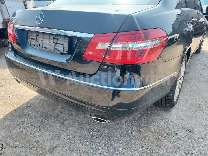 Mercedes Benz E Class 2013 — 11