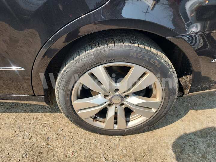 Mercedes Benz E Class 2013 — 13