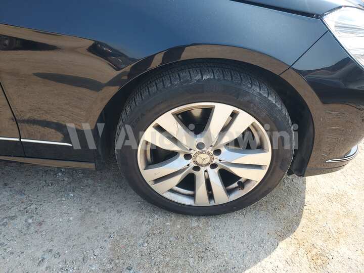 Mercedes Benz E Class 2013 — 15