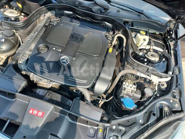 Mercedes Benz E Class 2013 — 26