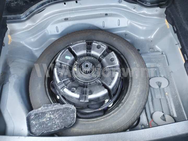 Mercedes Benz E Class 2013 — 35