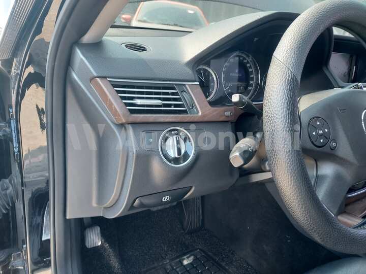 Mercedes Benz E Class 2013 — 45