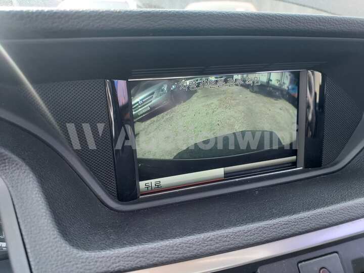 Mercedes Benz E Class 2013 — 49