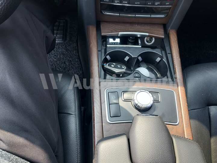 Mercedes Benz E Class 2013 — 51