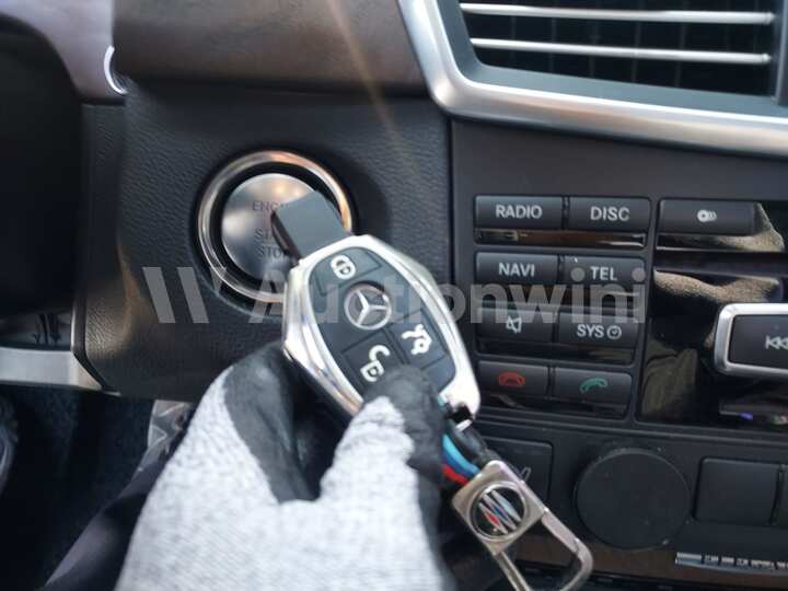 Mercedes Benz E Class 2013 — 56