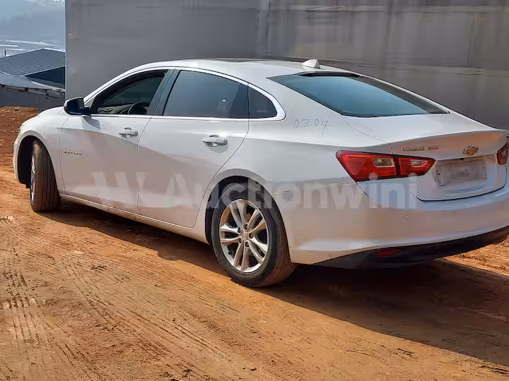 Chevrolet Malibu 2017 — 3