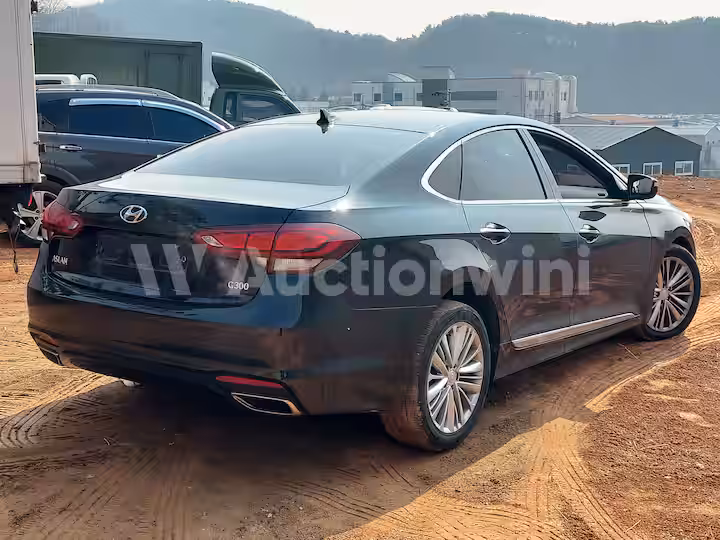 Hyundai Aslan 2015 — 5