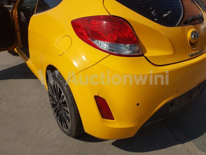 Hyundai Veloster 2012 — 13