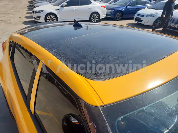 Hyundai Veloster 2012 — 22
