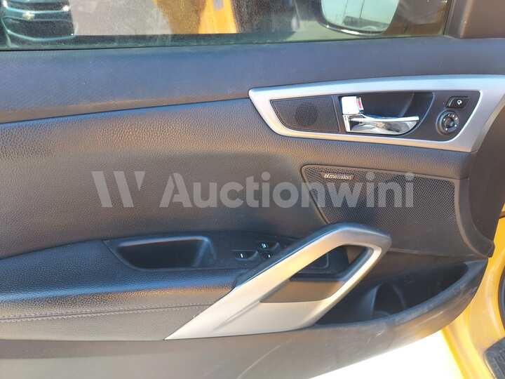 Hyundai Veloster 2012 — 41