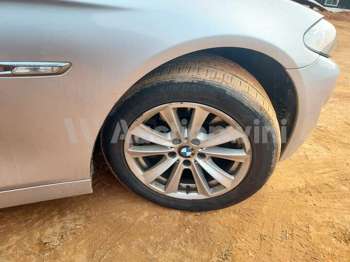 BMW 5 Series 2012 — 15