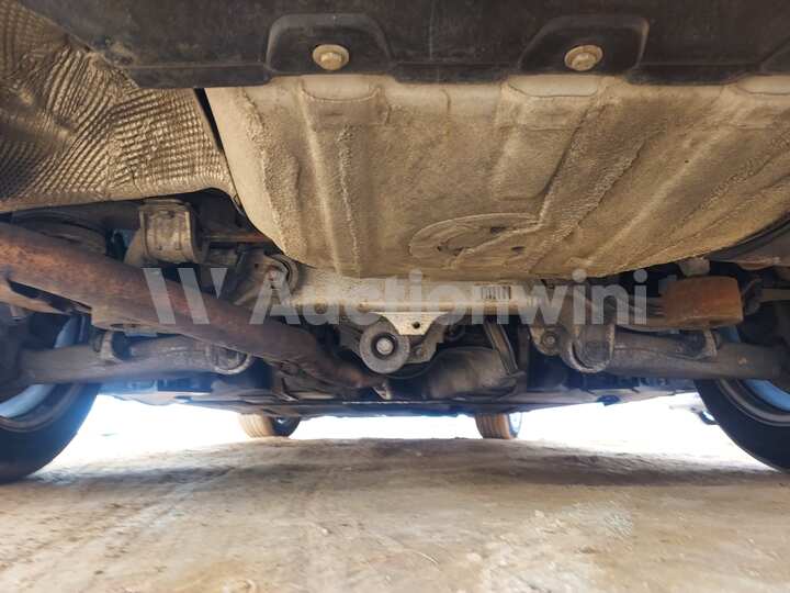 BMW 5 Series 2012 — 16