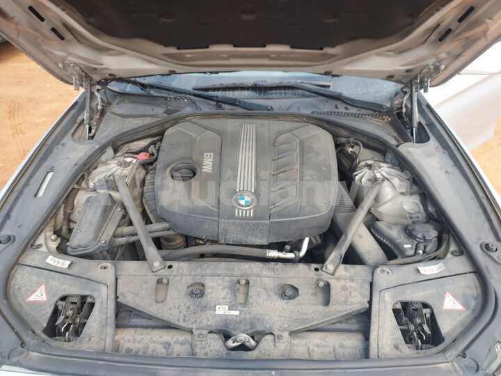 BMW 5 Series 2012 — 22