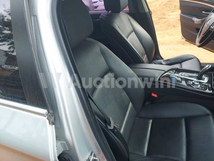 BMW 5 Series 2012 — 29