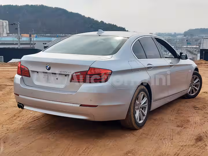 BMW 5 Series 2012 — 5