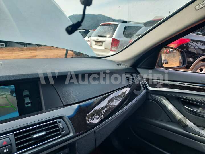 BMW 5 Series 2012 — 48
