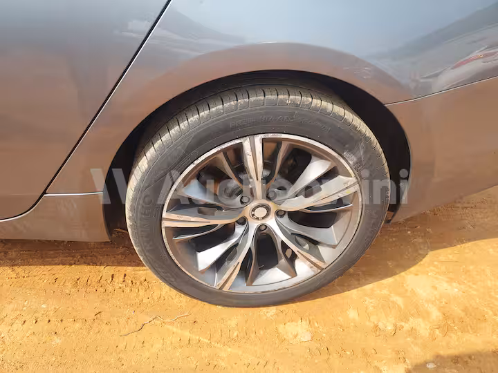 BMW Grand Turismo 2012 — 13