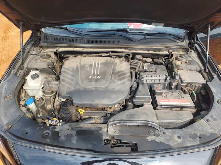 Hyundai Aslan 2015 — 25