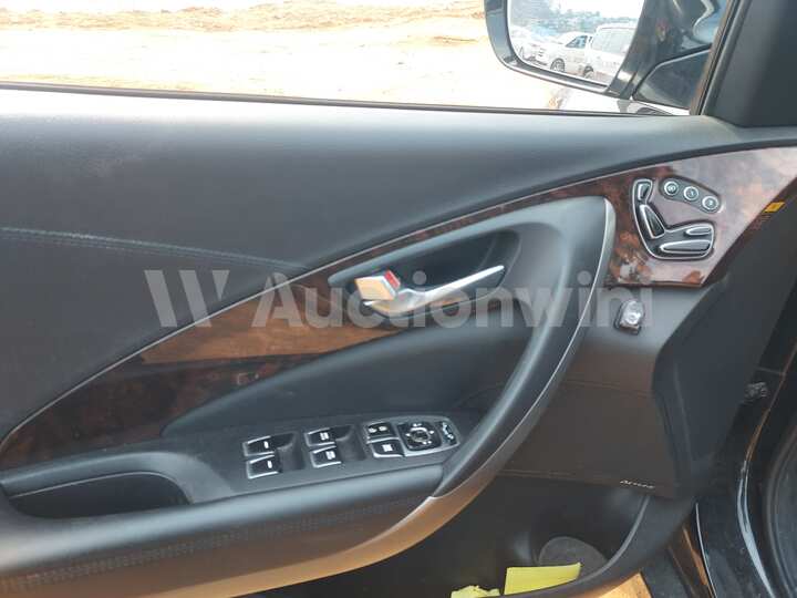 Hyundai Aslan 2015 — 42